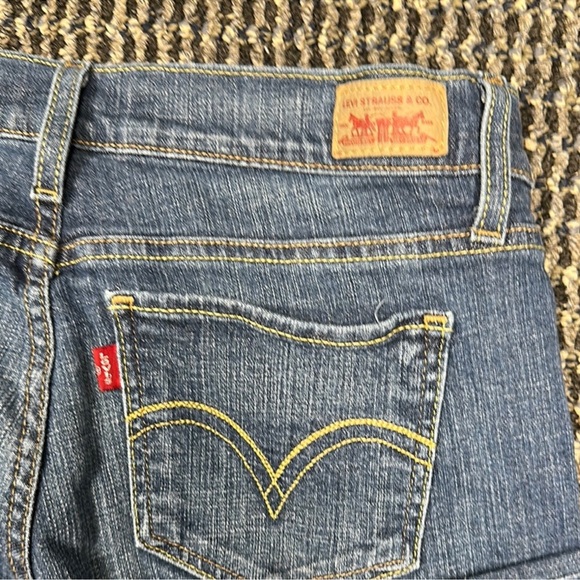 Levi’s Too Super Low skinny jeans. Juniors size 9 Stylish and comfortable EUC - Picture 5 of 6